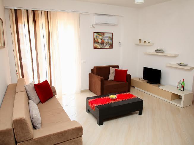 Martin Apartment Vlorë Buitenkant foto